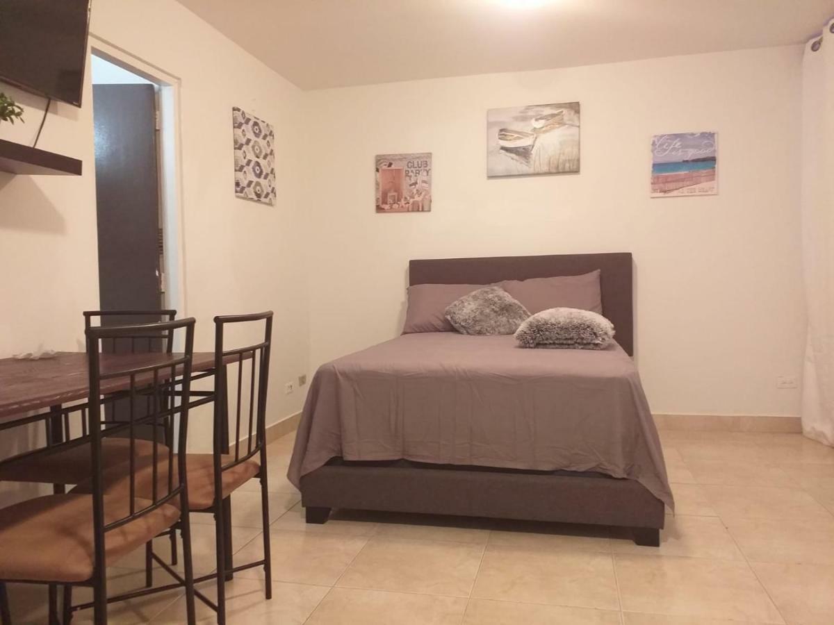 Beach Front Apt 4 At Isla Verde Tower Apartment San Juan Exterior foto